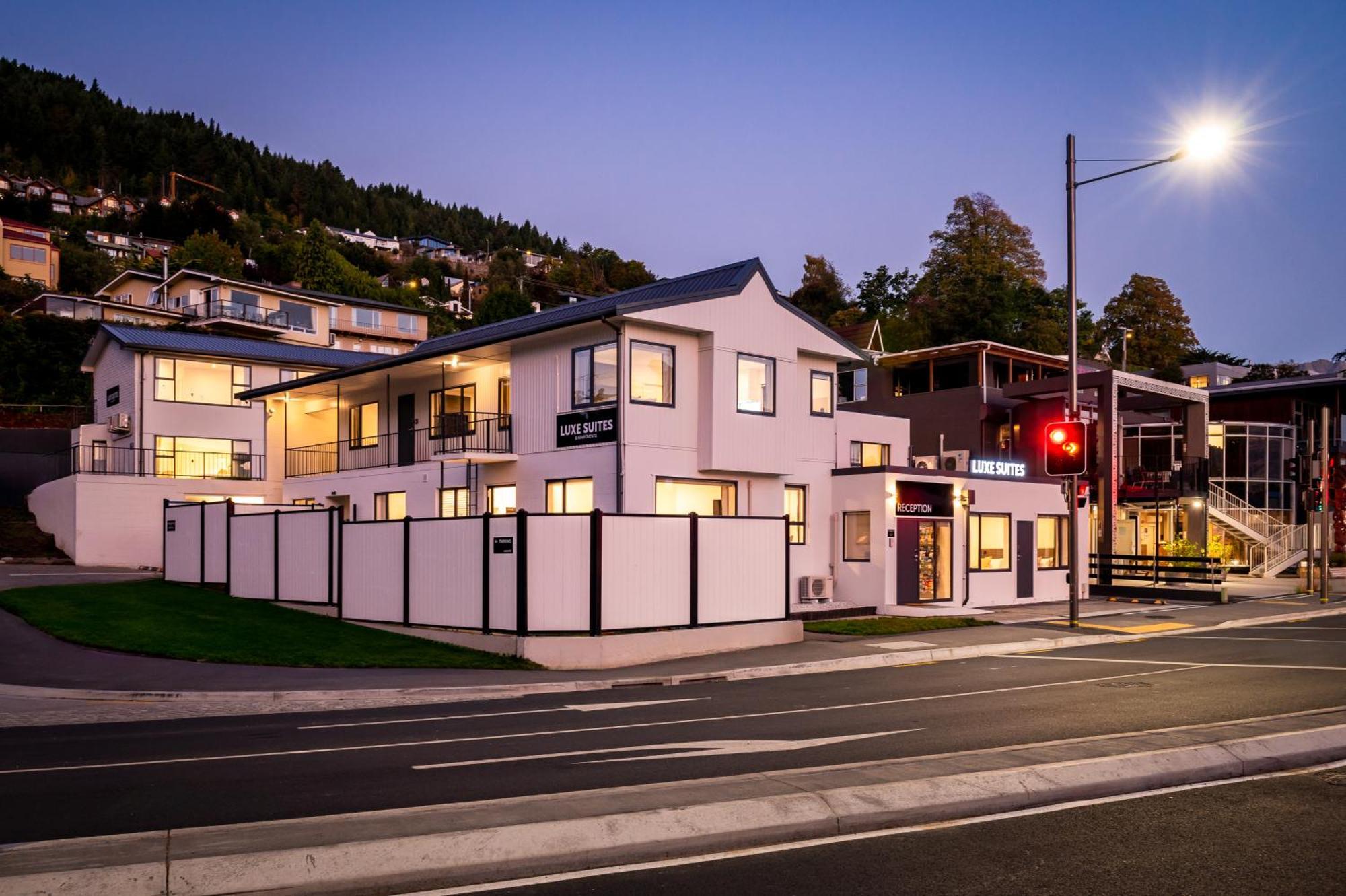Luxe Suites & Apartments Queenstown Eksteriør bilde